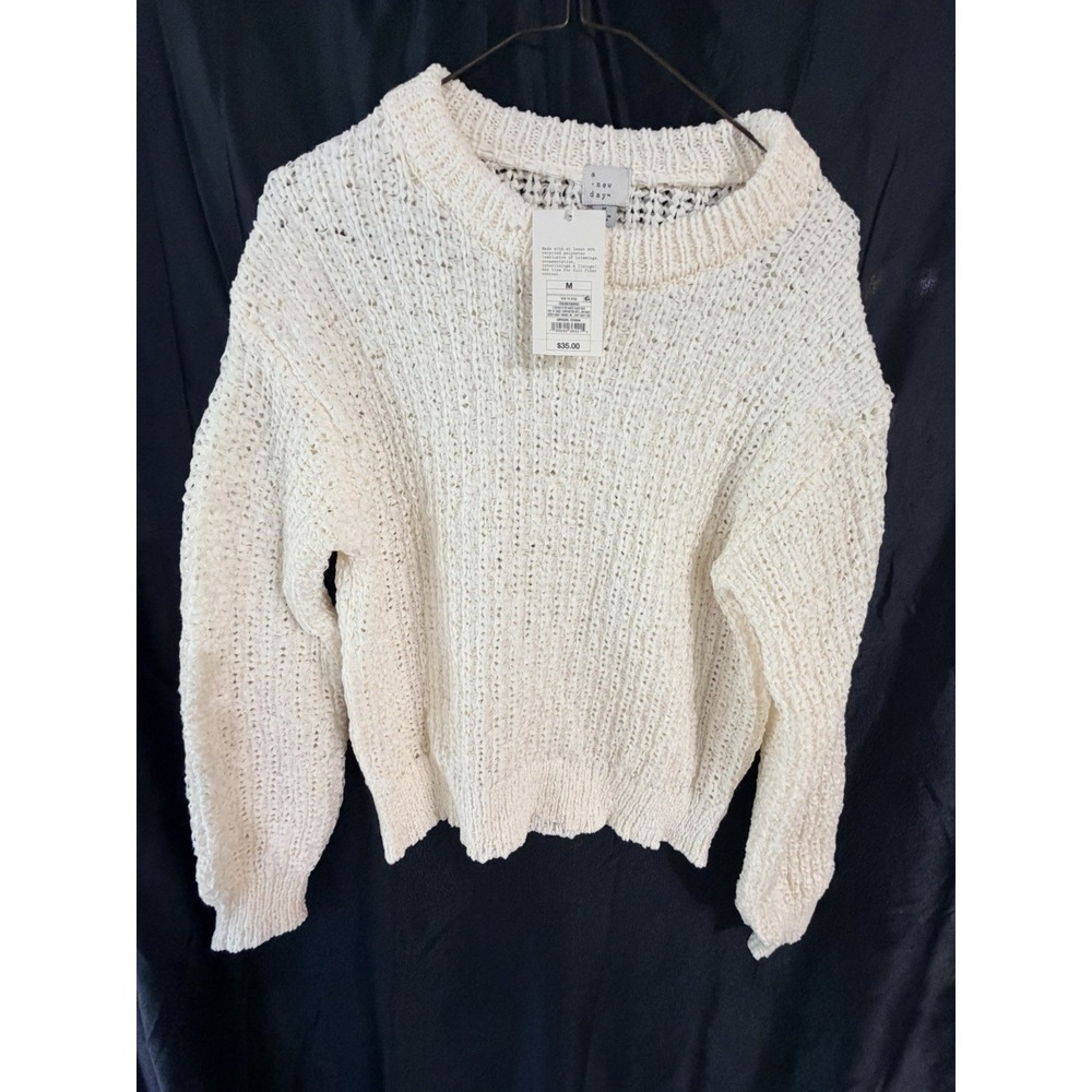 NWT SZ M A NEW DAY CREAM SWEATER MEASUREMENTS IN DESCRIPTION (3019)